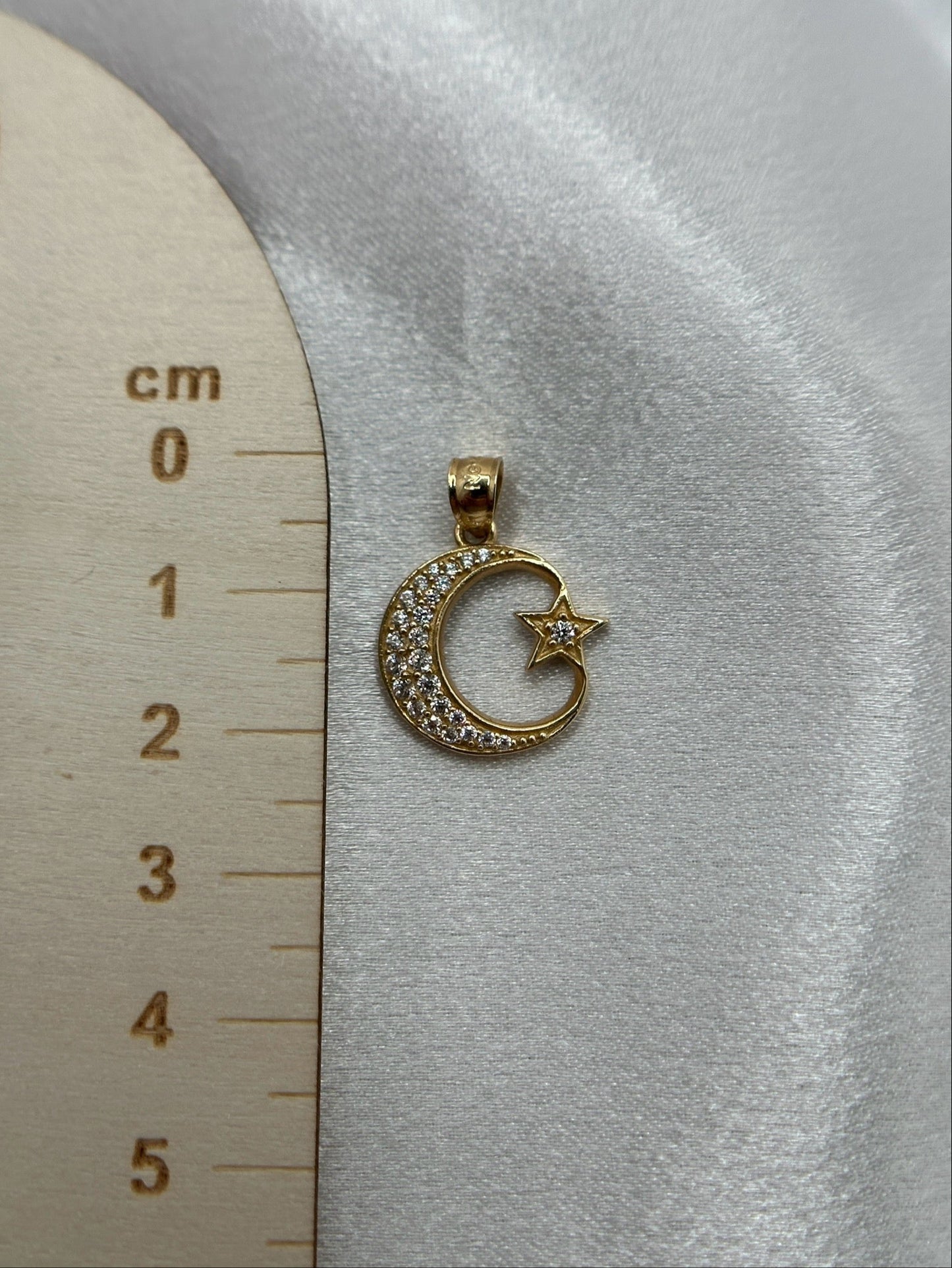 14k Gold Moon & Star Pendant