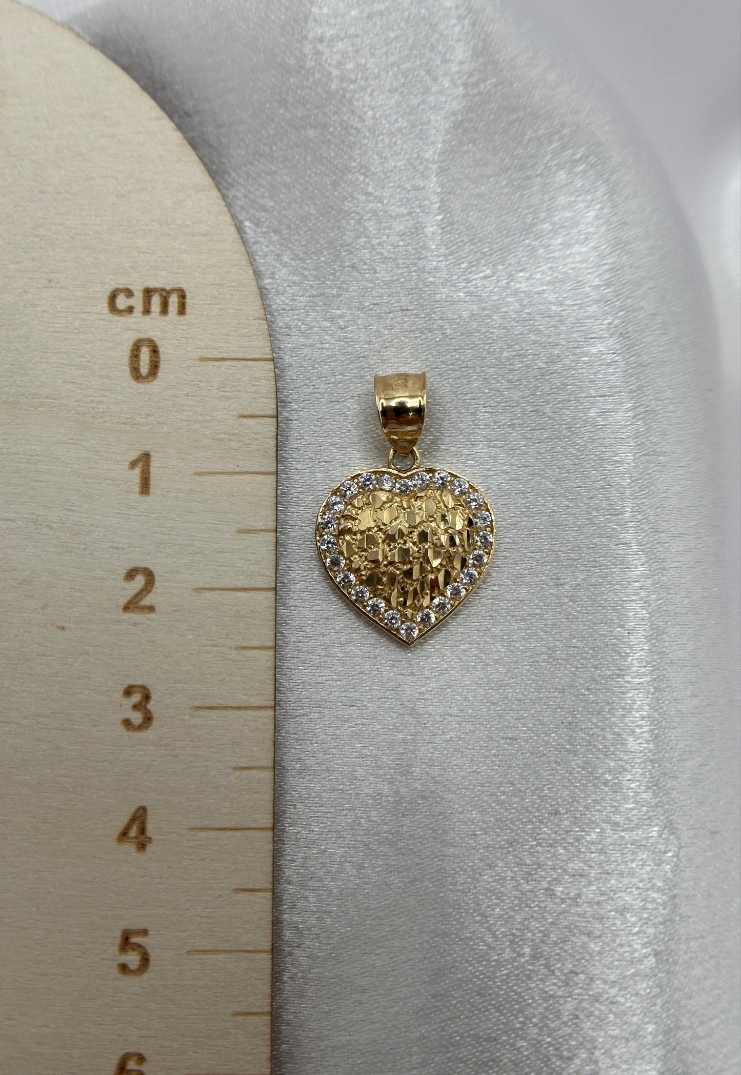 14K Gold Heart Nugget Pendant