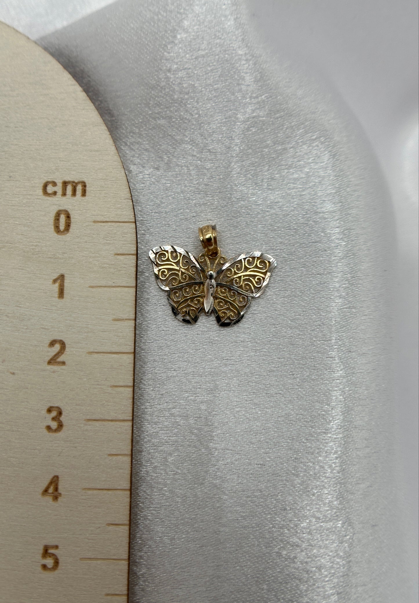 14k Gold Butterfly Pendant