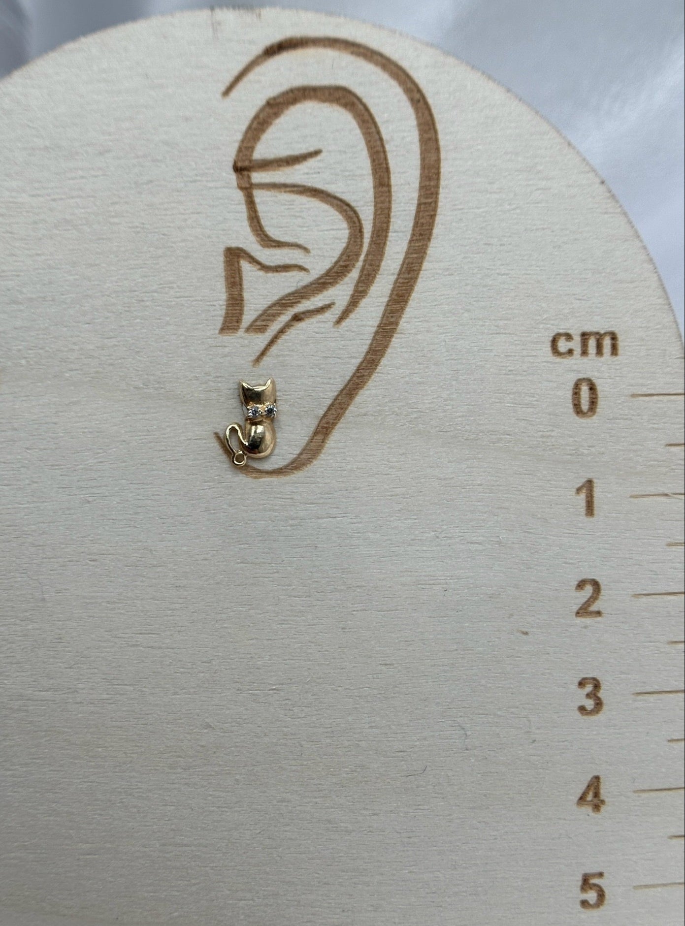 14k Gold Cat Earrings