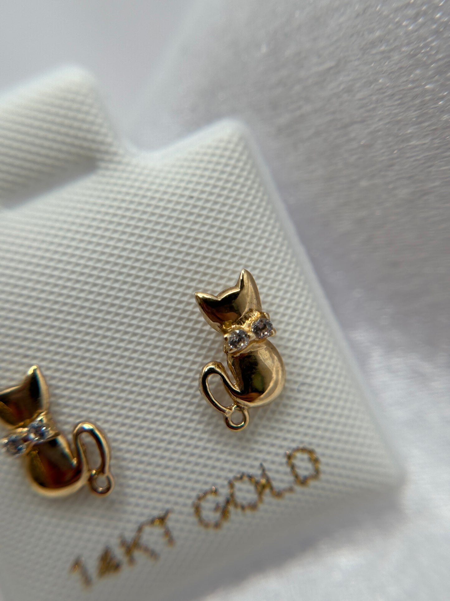 14k Gold Cat Earrings