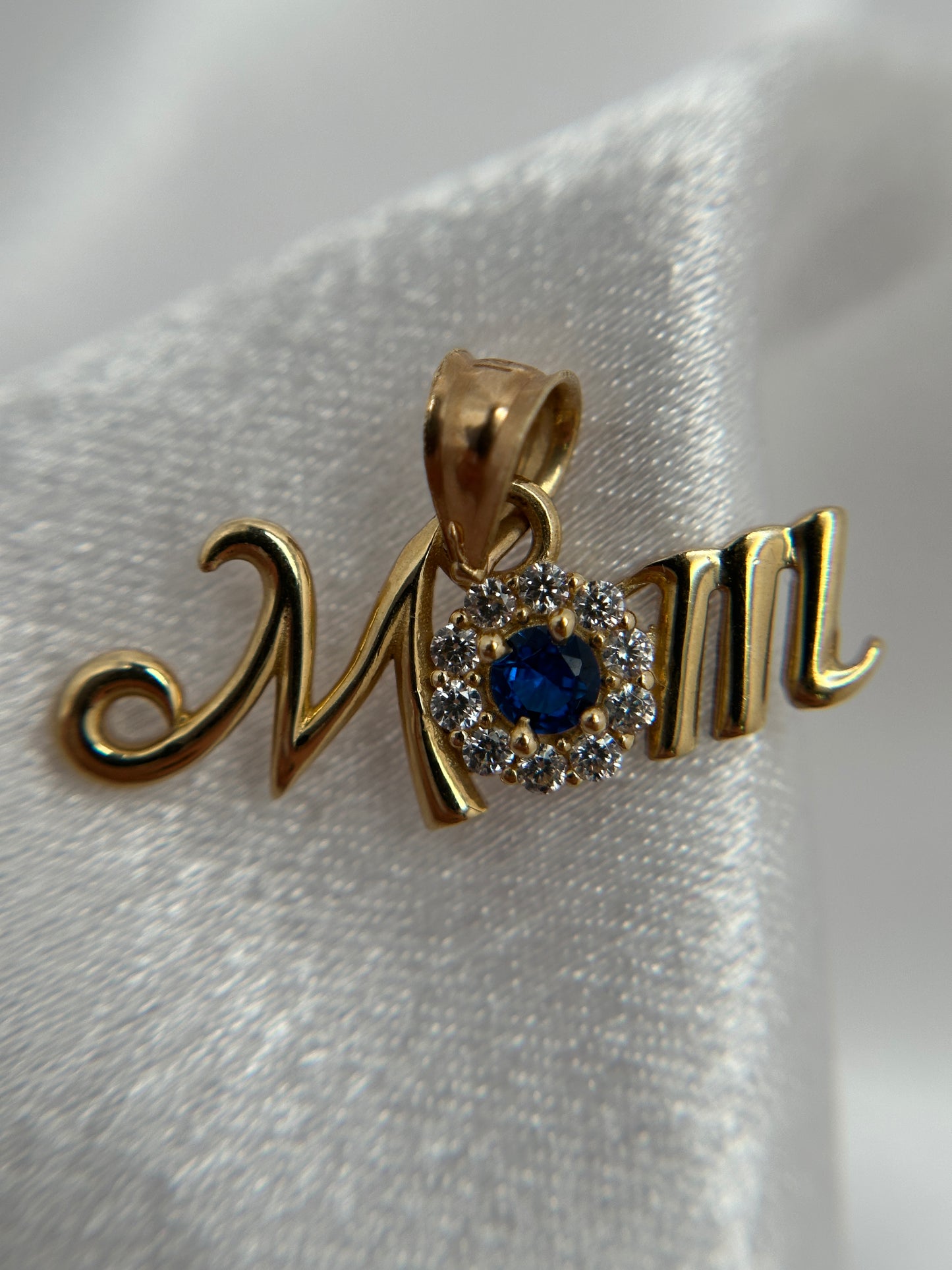 14k Gold MOM Pendant