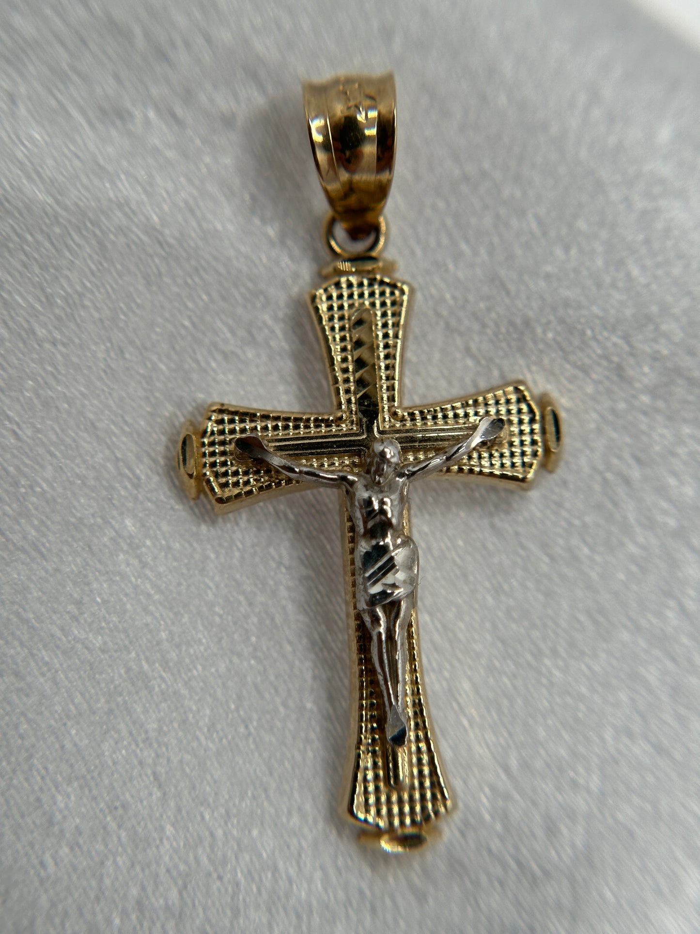 14k Gold Cross Pendant