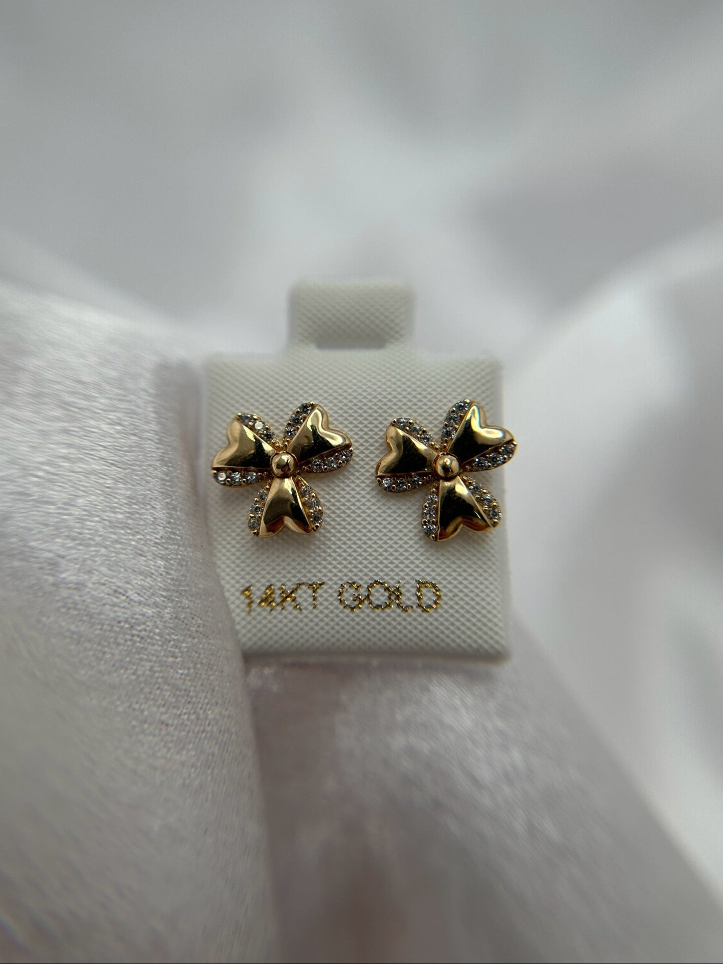 14k Gold Three Leaf Clover Earrings